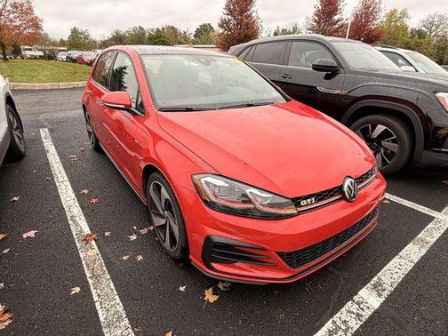 2018 Volkswagen Golf GTI 2.0T S 4-Door