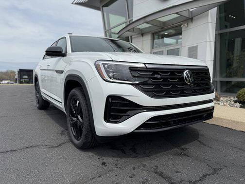 2025 Volkswagen Atlas Cross Sport 2.0T SEL