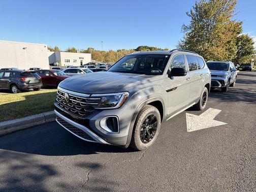 2025 Volkswagen Atlas 2.0T Peak Edition