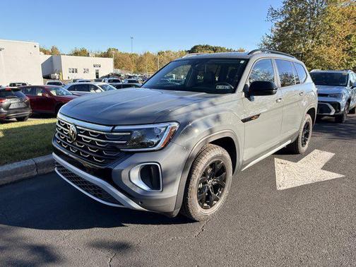 2025 Volkswagen Atlas 2.0T Peak Edition