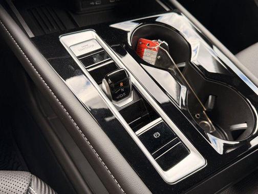 2025 Volkswagen Atlas Cross Sport 2.0T SE w/Technology 4MOTION