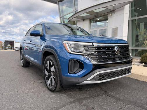 2025 Volkswagen Atlas Cross Sport 2.0T SE w/Technology 4MOTION