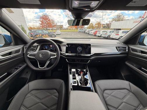 2025 Volkswagen Atlas Cross Sport 2.0T SE w/Technology 4MOTION