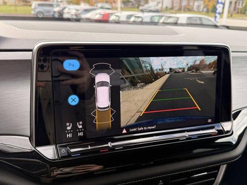 2025 Volkswagen Atlas Cross Sport 2.0T SE w/Technology 4MOTION