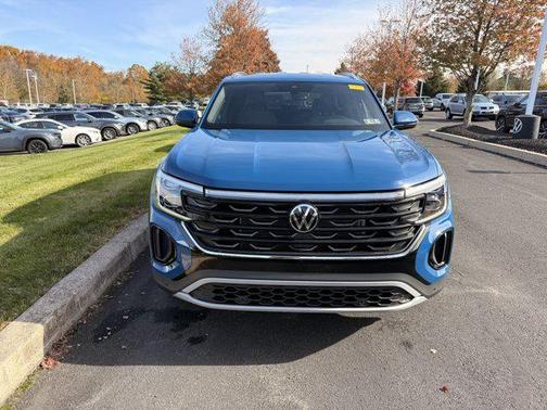 2025 Volkswagen Atlas Cross Sport 2.0T SE w/Technology 4MOTION