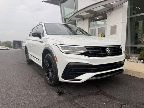 2022 Volkswagen Tiguan 2.0T SE R-Line Black 4MOTION