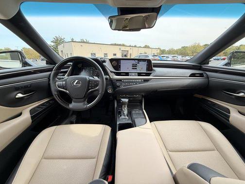 2019 Lexus ES 350 Base