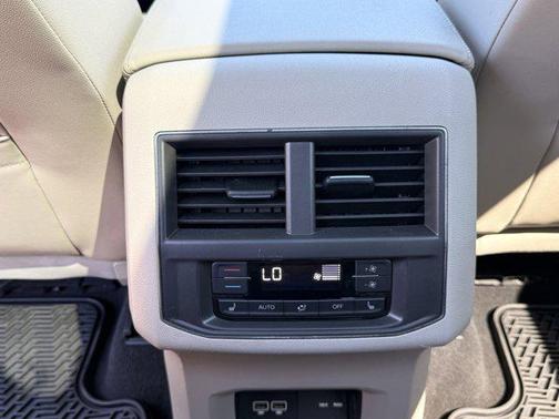 2019 Volkswagen Atlas 3.6L SEL Premium
