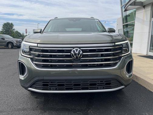 2025 Volkswagen Atlas 2.0T SE w/Technology 4MOTION