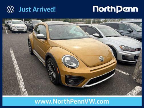 Sandstorm Yellow Metallic 2016 Volkswagen Beetle 1.8T Dune