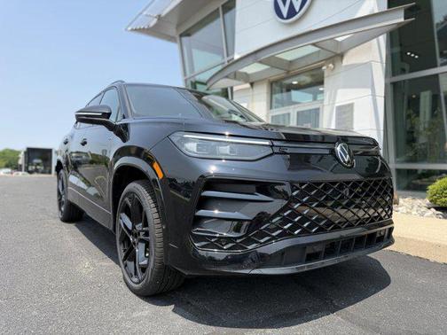 2026 Volkswagen Tiguan 2.0T SE R-Line Black 4MOTION