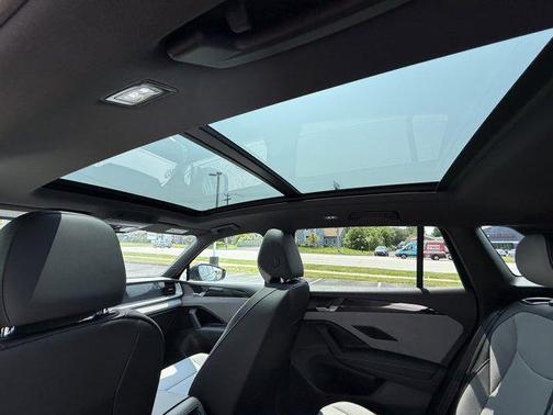 2026 Volkswagen Tiguan 2.0T SE R-Line Black 4MOTION