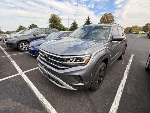 2022 Volkswagen Atlas 3.6L SE w/Technology