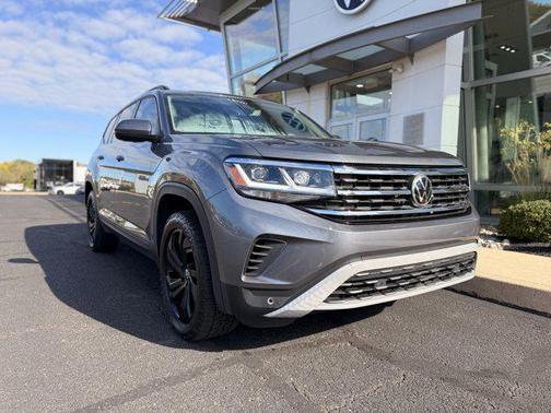 2022 Volkswagen Atlas 3.6L SE w/Technology