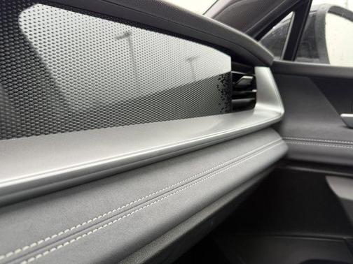 2025 Volkswagen Tiguan 2.0T SE R-Line Black 4MOTION