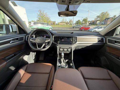 2022 Volkswagen Atlas 2.0T SE w/Technology 4MOTION