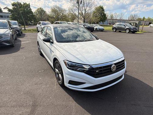 2021 Volkswagen Jetta 1.4T R-Line