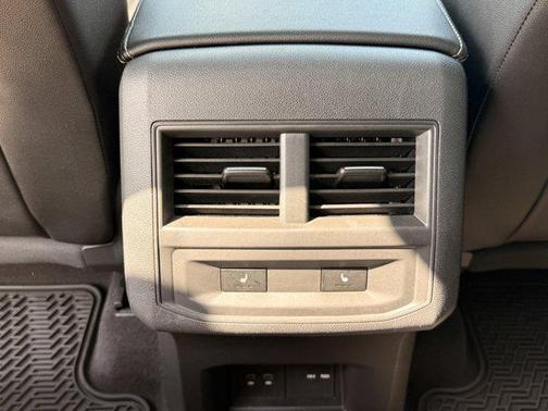 2021 Volkswagen Atlas Cross Sport 3.6L V6 SEL Premium R-Line