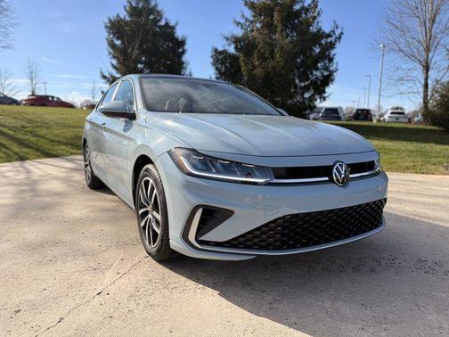Monument Gray 2026 Volkswagen Jetta 1.4T SE