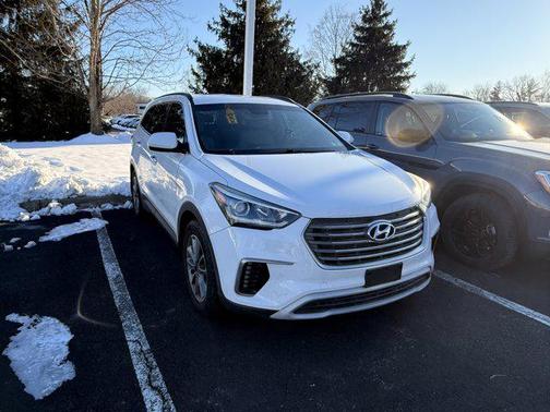 2018 Hyundai SANTA FE SE