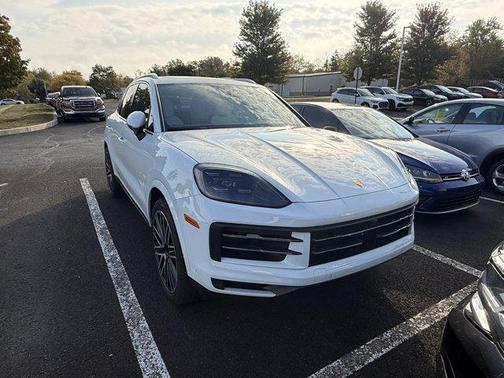 2025 Porsche Cayenne AWD