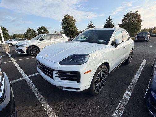 2025 Porsche Cayenne AWD