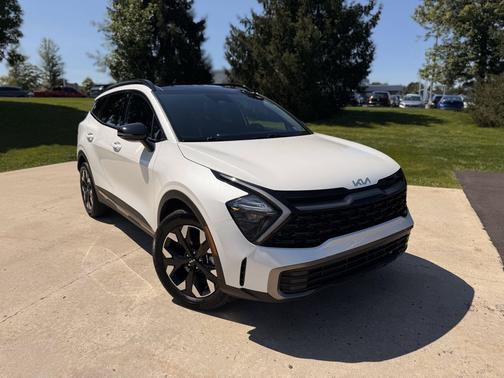 Snow White Pearl 2023 Kia Sportage Plug-In Hybrid X-Line