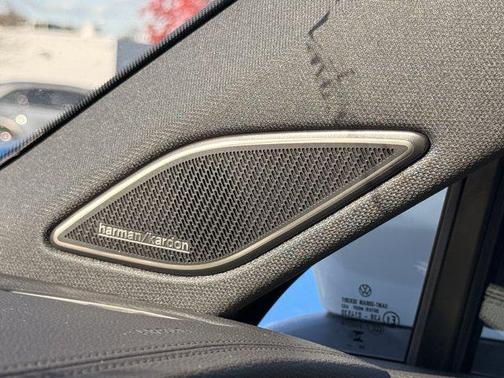 2026 Volkswagen Tiguan 2.0T SEL R-Line 4MOTION