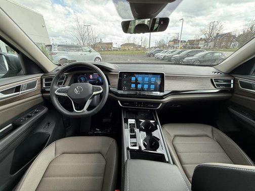 2025 Volkswagen Atlas 2.0T SEL