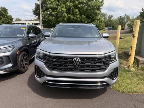 2024 Volkswagen Atlas Cross Sport 2.0T SEL Premium