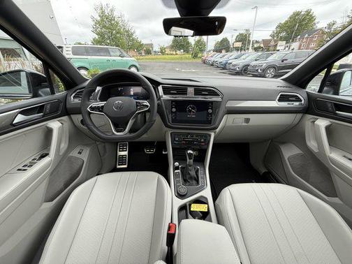 2024 Volkswagen Tiguan 2.0T SE R-Line Black 4MOTION