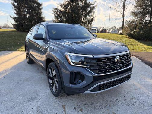 2026 Volkswagen Atlas Cross Sport 2.0T SE w/Technology 4MOTION