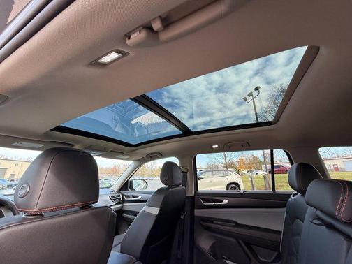 2026 Volkswagen Atlas Peak Edition