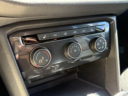 2022 Volkswagen Tiguan 2.0T S