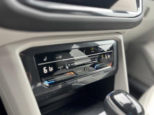 2022 Volkswagen Tiguan 2.0T SEL R-Line 4MOTION