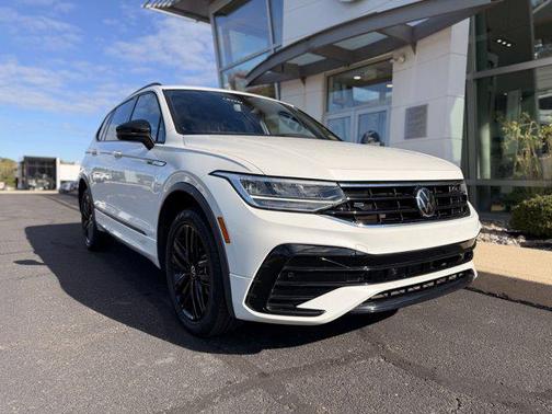 2022 Volkswagen Tiguan 2.0T SE R-Line Black 4MOTION