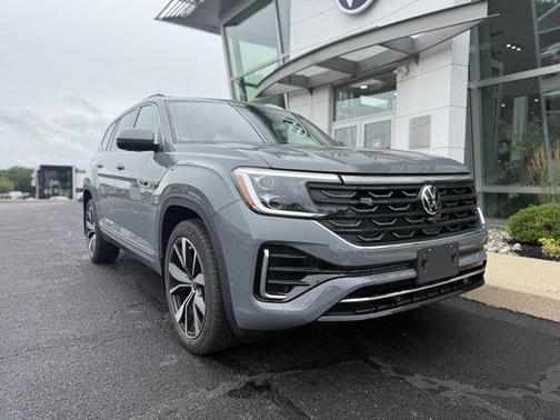 2025 Volkswagen Atlas 2.0T SEL Premium R-Line 4MOTION