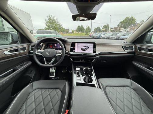 2025 Volkswagen Atlas 2.0T SEL Premium R-Line 4MOTION