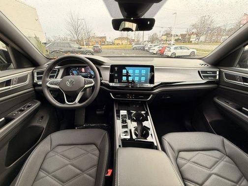 2026 Volkswagen Atlas Cross Sport 2.0T SE w/Technology 4MOTION