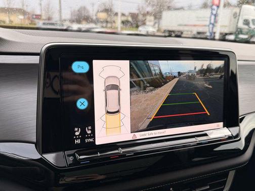 2026 Volkswagen Atlas Cross Sport 2.0T SE w/Technology 4MOTION