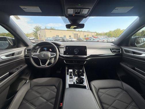 Platinum Gray Metallic 2024 Volkswagen Atlas Cross Sport 2.0T SE w/Technology 4MOTION