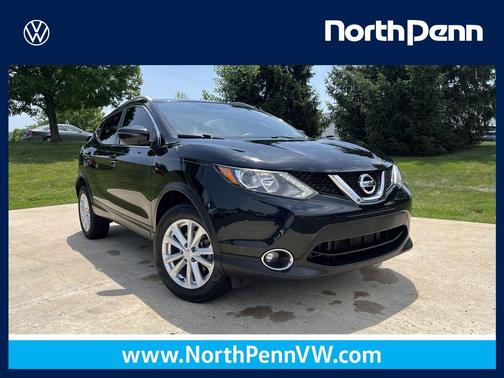 Magnetic Black 2017 Nissan Rogue Sport SV