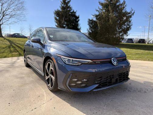 2026 Volkswagen Golf GTI 2.0T SE DSG