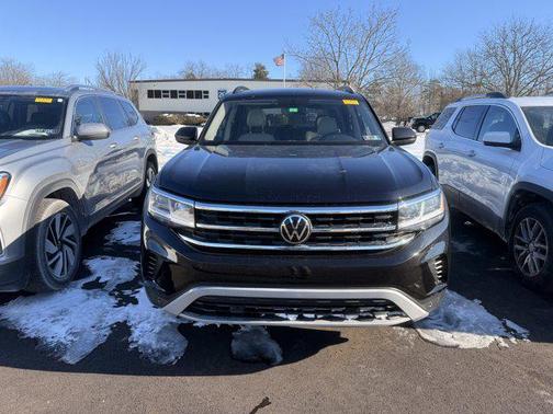 2022 Volkswagen Atlas 3.6L SE w/Technology