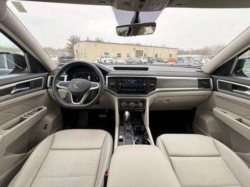 2022 Volkswagen Atlas 3.6L SE w/Technology