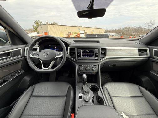 2022 Volkswagen Atlas Cross Sport 2.0T SE