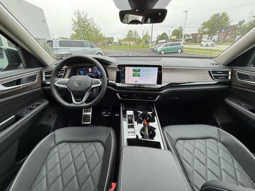 2025 Volkswagen Atlas 2.0T SEL Premium R-Line 4MOTION