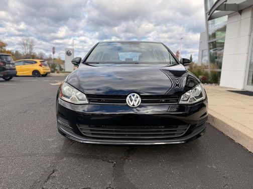 2016 Volkswagen Golf TSI S 4-Door