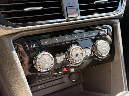 2023 Volkswagen Taos 1.5T SEL