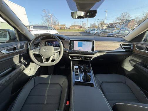 2025 Volkswagen Atlas 2.0T SEL